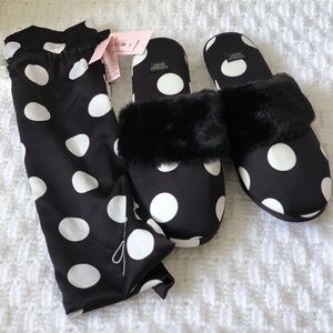 Brand new Victoria’s Secret Slippers